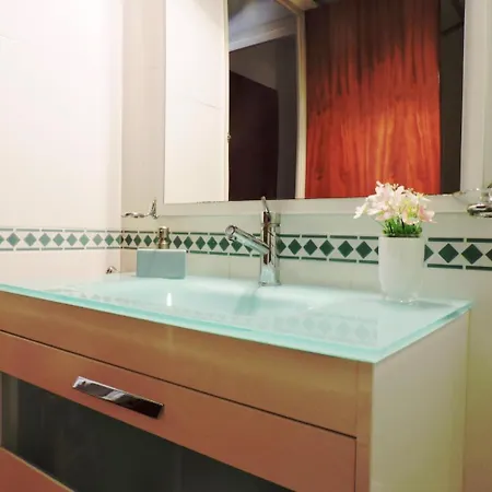 Homeholidaysrentals Sol Apartment